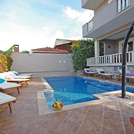 Apartments Mery Supetar Exterior photo