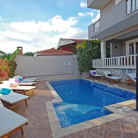 Apartments Mery Supetar Exterior photo
